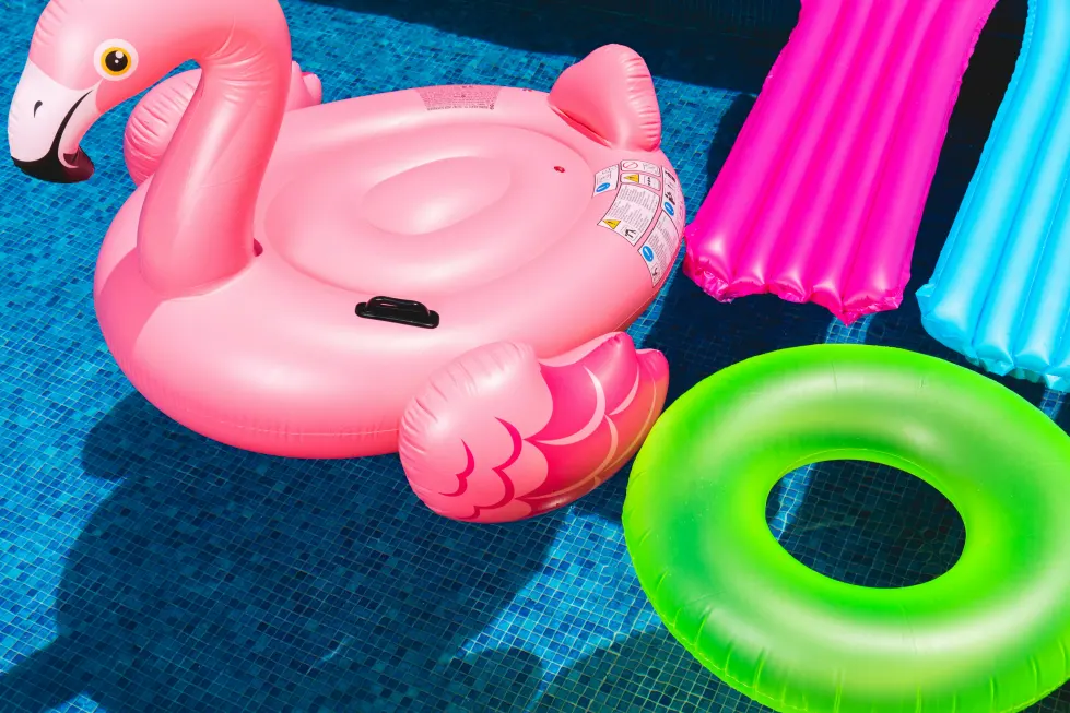 Verão embaixo d'água clubes e piscinas em Porto Alegre