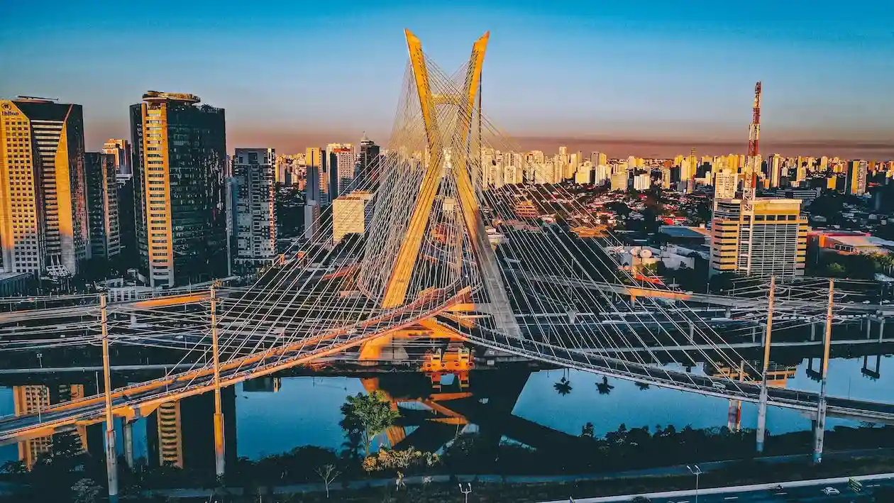 Conheça os melhores bairros de São Paulo para viver ou investir: imagem aérea de SP