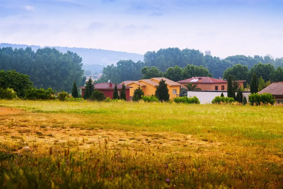 Você já pensou em viver em um condomínio fazenda?