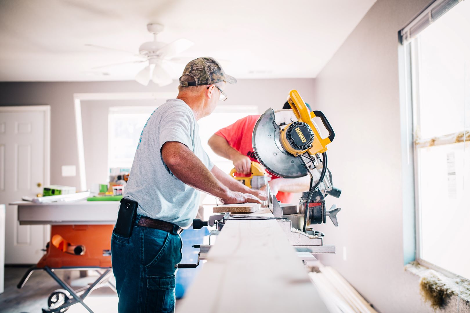 Defina como será construir uma casa com os ambientes e móveis que você sempre sonhou