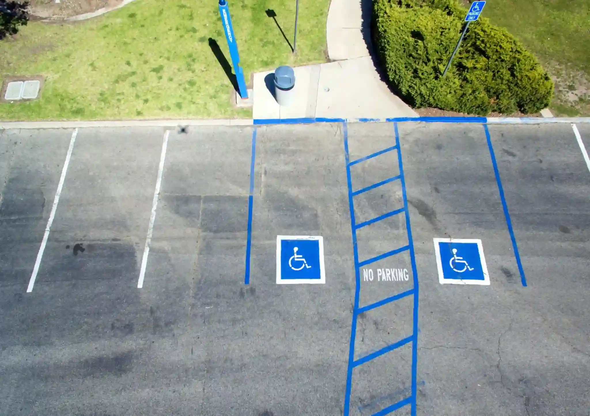 Imóveis com acessibilidade: vaga de estacionamento para pessoas com deficiência