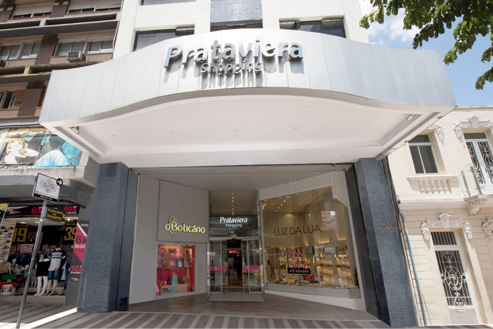 Anteriormente uma casa, centro de compras foi evoluindo junto a história da cidade