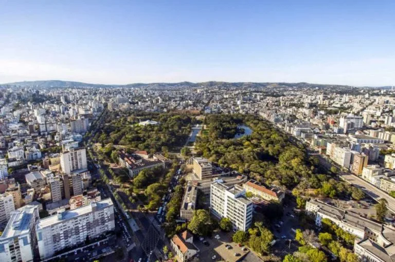 Vila Flores: um espaço de resistência cultural e criativa em Porto Alegre