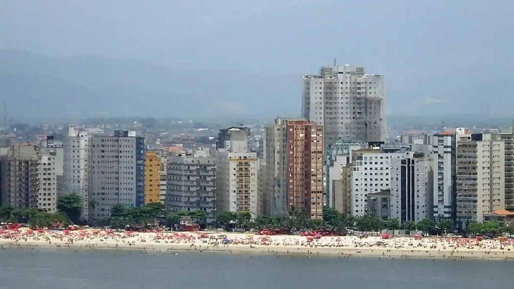 Sonha em viver em Santos? Descubra tudo o que essa cidade incrível tem a oferecer