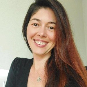 Foto do corretor Rafaella De Araújo