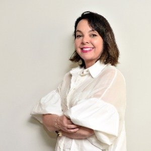 Foto do corretor Caroline Angonese