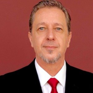 Foto do corretor Julio Vargas