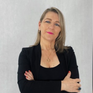 Foto do corretor Adriane De Marchi