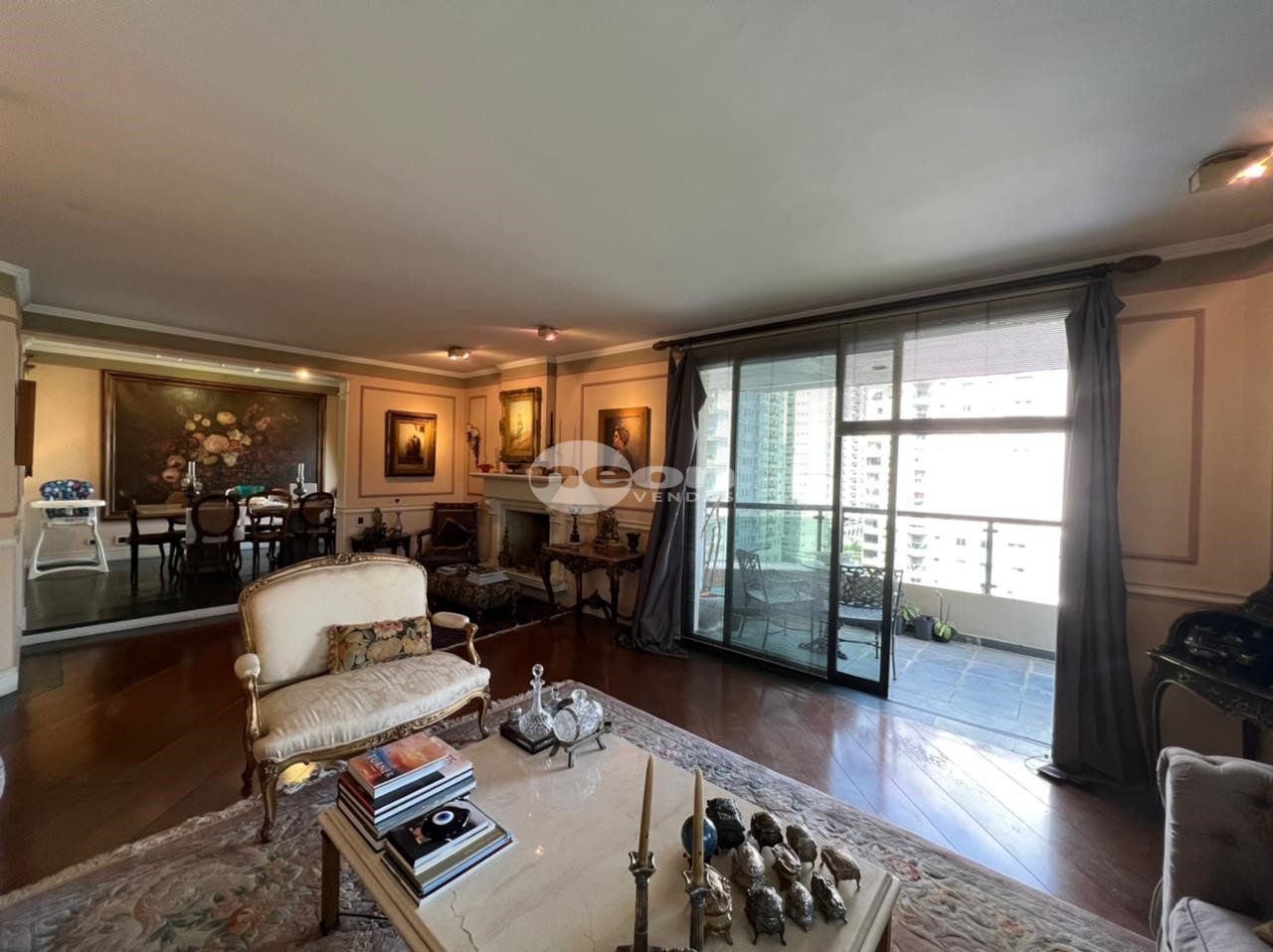 Apartamento, 3 quartos, 215 m² - Foto 1